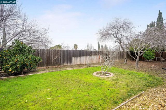 1593 Norine Dr, Pittsburg, CA 94565