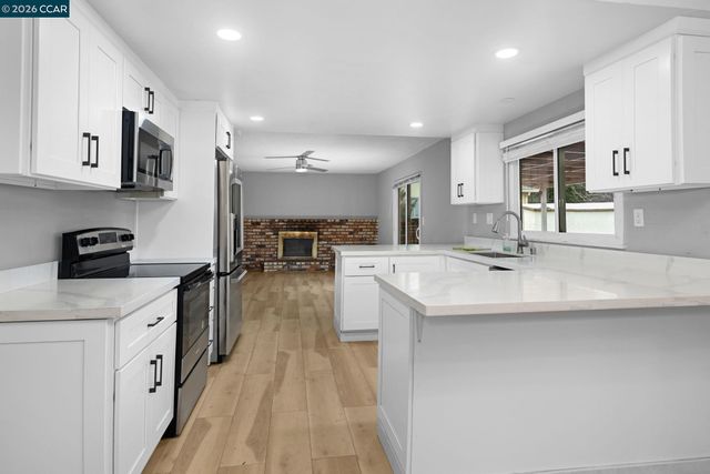 1593 Norine Dr, Pittsburg, CA 94565