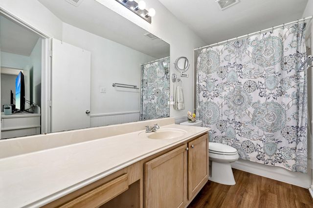 94 Louise ST, Elgin, TX 78621