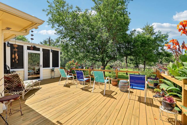 94 Louise ST, Elgin, TX 78621