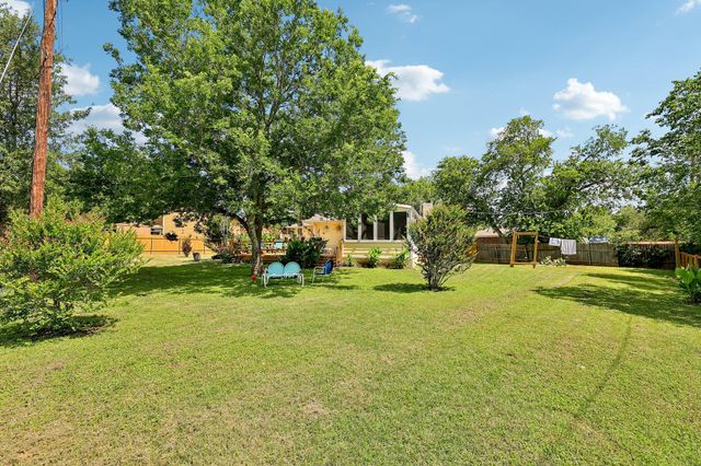 94 Louise ST, Elgin, TX 78621