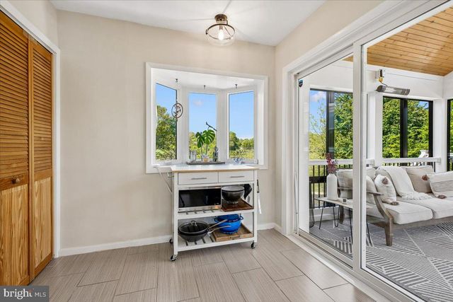 325 N MANCHESTER ST, Arlington, VA 22203