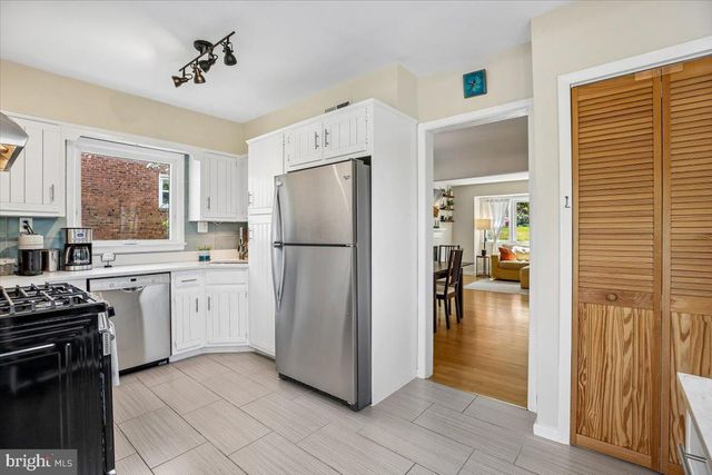 325 N MANCHESTER ST, Arlington, VA 22203