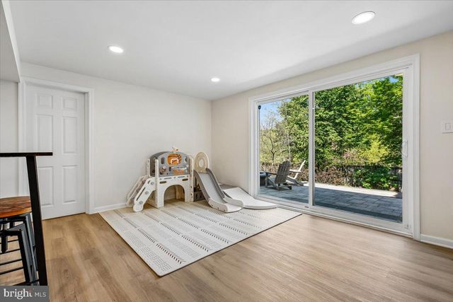 325 N MANCHESTER ST, Arlington, VA 22203