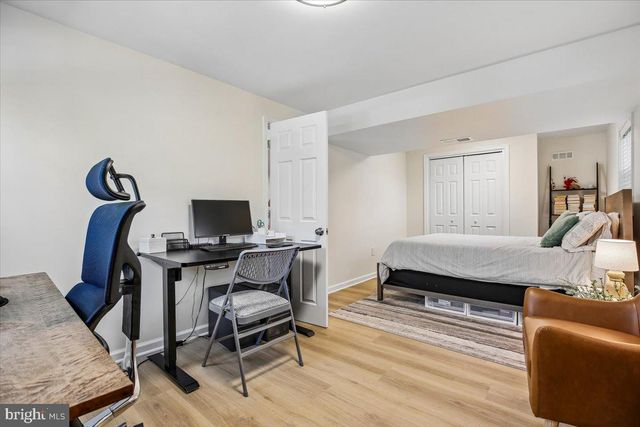 325 N MANCHESTER ST, Arlington, VA 22203