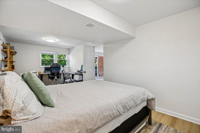 325 N MANCHESTER ST, Arlington, VA 22203