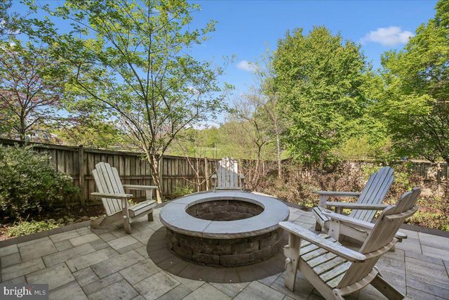 325 N MANCHESTER ST, Arlington, VA 22203