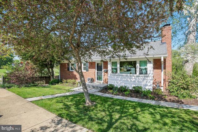 325 N MANCHESTER ST, Arlington, VA 22203