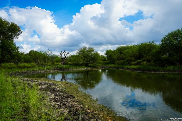 12937 FM 743, Kenedy, TX 78119