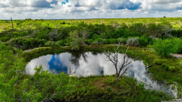 12937 FM 743, Kenedy, TX 78119