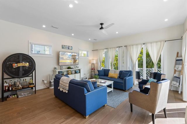 211 81ST STREET B, Holmes Beach, FL 34217