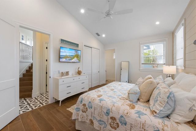 211 81ST STREET B, Holmes Beach, FL 34217