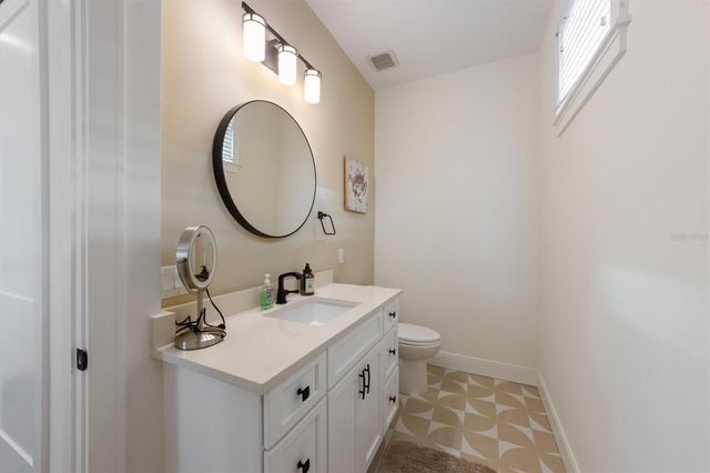 211 81ST STREET B, Holmes Beach, FL 34217