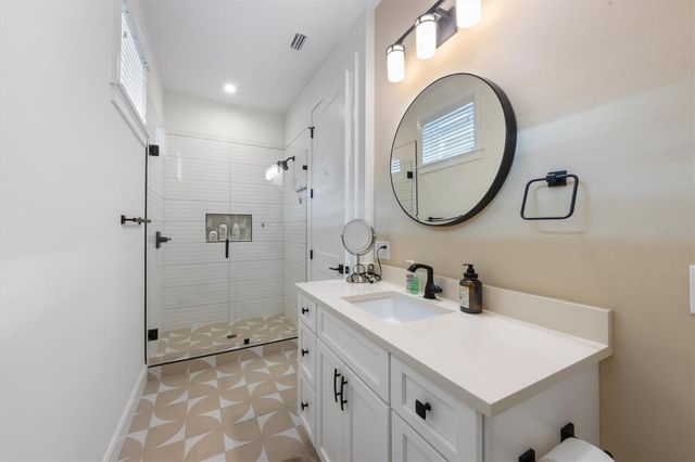 211 81ST STREET B, Holmes Beach, FL 34217