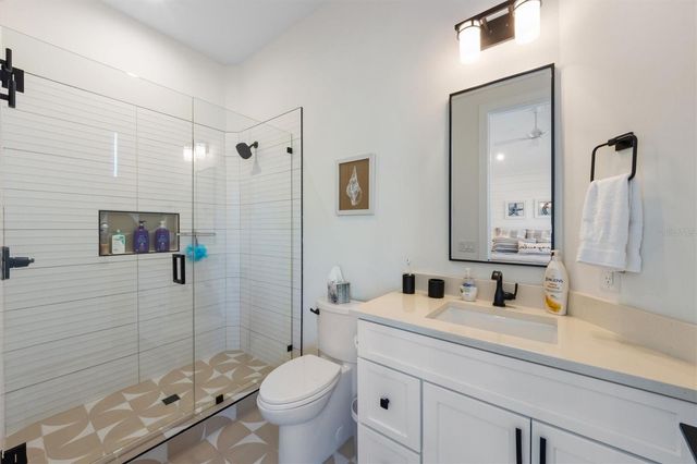 211 81ST STREET B, Holmes Beach, FL 34217