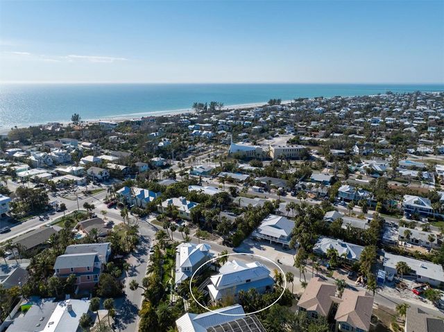 211 81ST STREET B, Holmes Beach, FL 34217