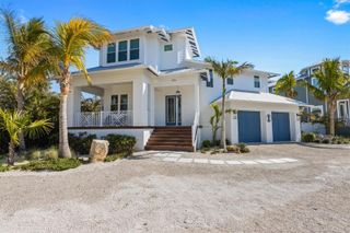 211 81ST STREET B, Holmes Beach, FL 34217