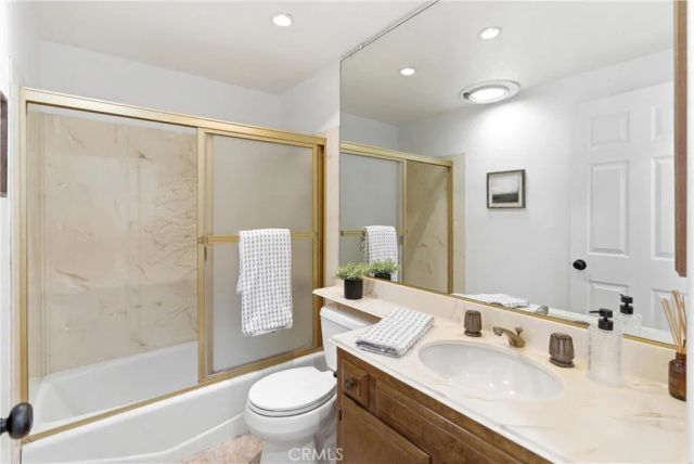 490 Medford Court 120, Long Beach, CA 90803