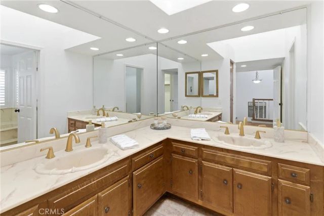 490 Medford Court 120, Long Beach, CA 90803