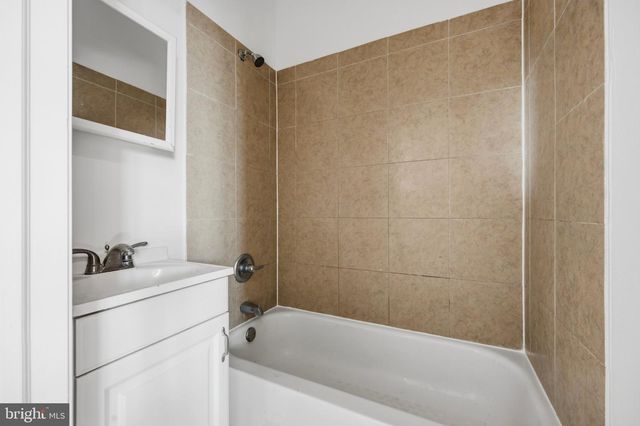 1517 N 15TH ST, Philadelphia, PA 19121