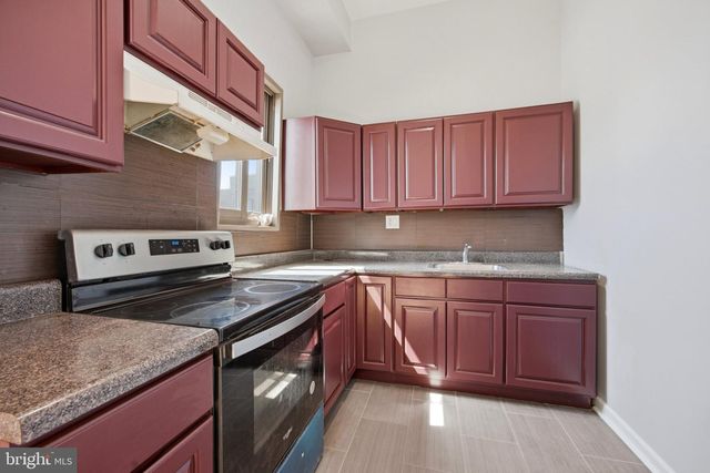 1517 N 15TH ST, Philadelphia, PA 19121