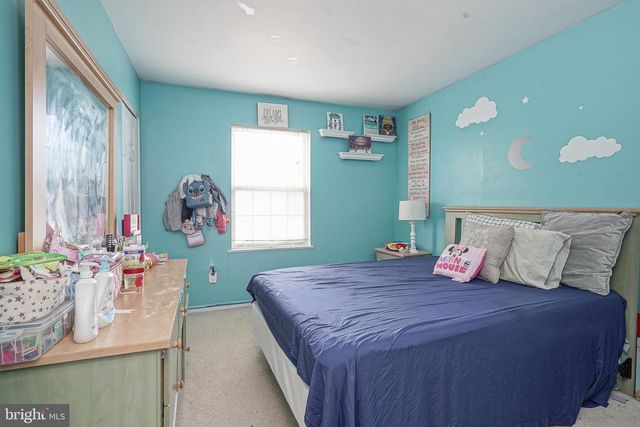 63 CHARLESTON DR, Sicklerville, NJ 08081