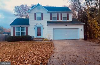63 CHARLESTON DR, Sicklerville, NJ 08081