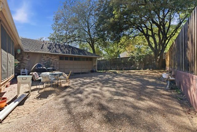 4109 Hackmore Loop, Irving, TX 75061