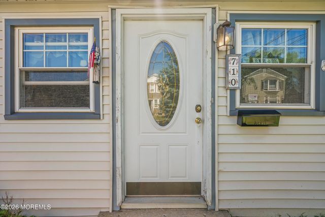 710 Beachview Avenue, Union Beach, NJ 07735