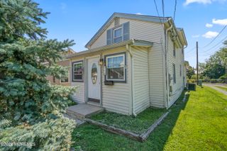 710 Beachview Avenue, Union Beach, NJ 07735