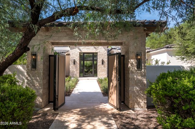 6020 E DOUBLETREE RANCH Road, Paradise Valley, AZ 85253