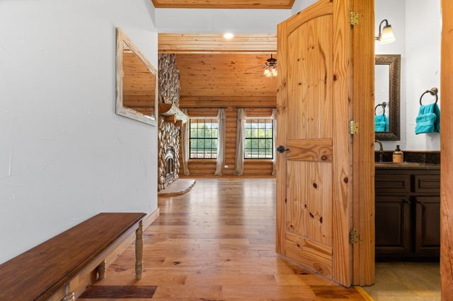 7516 Fm 121, Van Alstyne, TX 75495