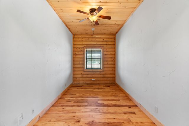 7516 Fm 121, Van Alstyne, TX 75495