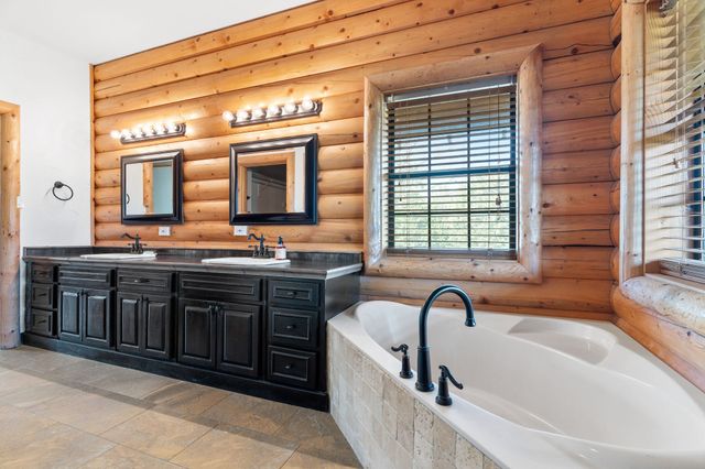 7516 Fm 121, Van Alstyne, TX 75495