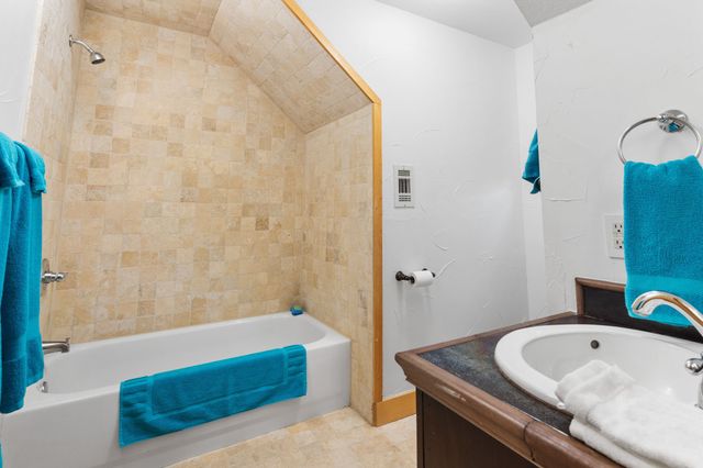 7516 Fm 121, Van Alstyne, TX 75495