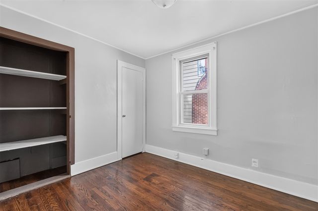 2022 Hampton Road, Grosse Pointe, MI 48236