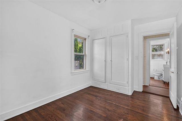 2022 Hampton Road, Grosse Pointe, MI 48236