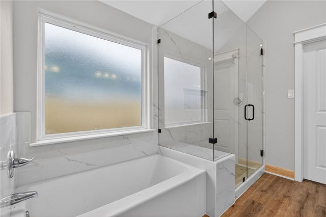 212 Orchard Cove, Snook, TX 77878