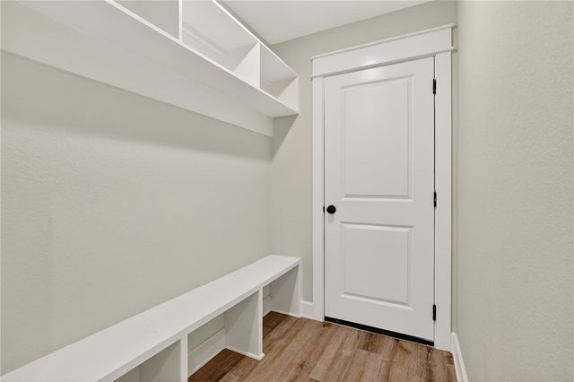 212 Orchard Cove, Snook, TX 77878