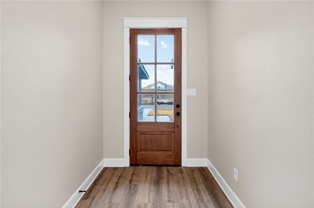 212 Orchard Cove, Snook, TX 77878