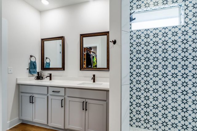 2337 S Nicole, Andover, KS 67002