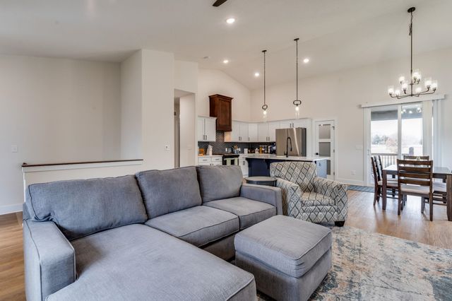 2337 S Nicole, Andover, KS 67002