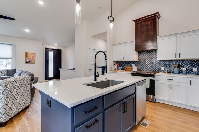 2337 S Nicole, Andover, KS 67002