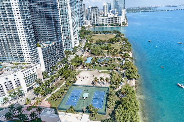 1717 N Bayshore Dr 3334, Miami, FL 33132