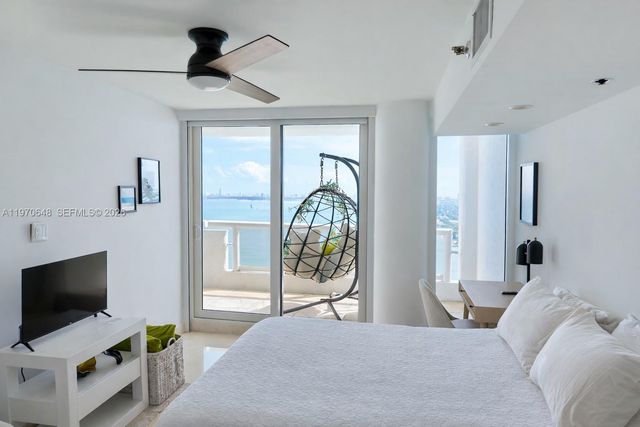 1717 N Bayshore Dr 3334, Miami, FL 33132