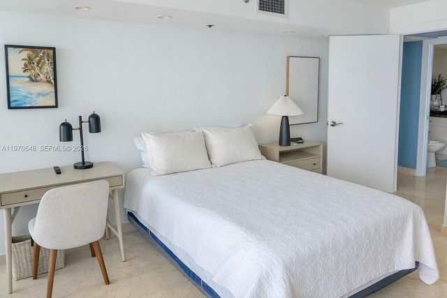 1717 N Bayshore Dr 3334, Miami, FL 33132