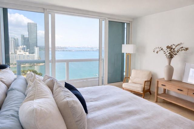 1717 N Bayshore Dr 3334, Miami, FL 33132