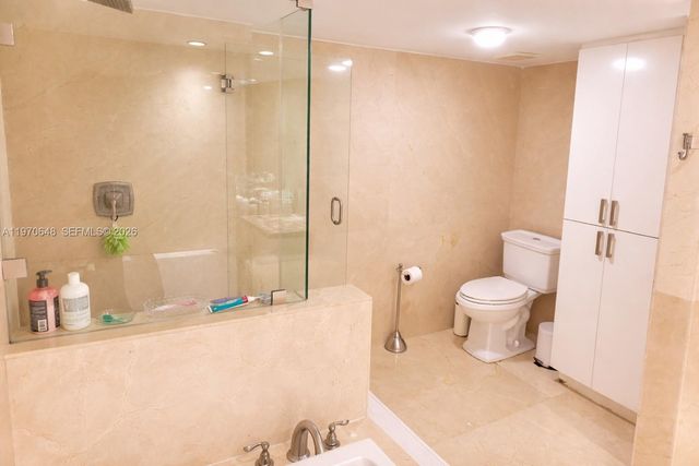 1717 N Bayshore Dr 3334, Miami, FL 33132