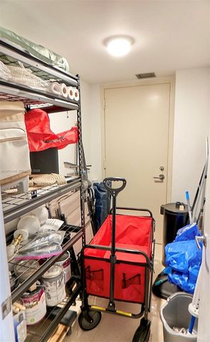 1717 N Bayshore Dr 3334, Miami, FL 33132