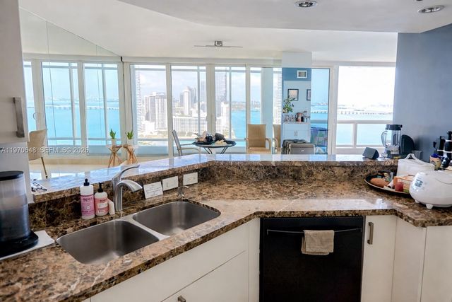 1717 N Bayshore Dr 3334, Miami, FL 33132